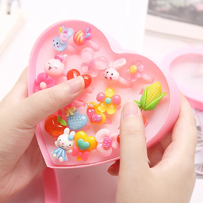 

Girls Ring Jewel Cartoon Animal Styled Rings with Heart Shape Storage Case AN88