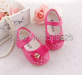 Новинка Сезон весна лето Тонкие туфли для маленьких девочек Для детей от 1 до 3 лет
