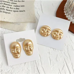 AOMU Hot Sale Fashion Jewelry Rings Metal Abstract Face Mask Marble Rings Index Finger Rings For Woman Jewelry Gift