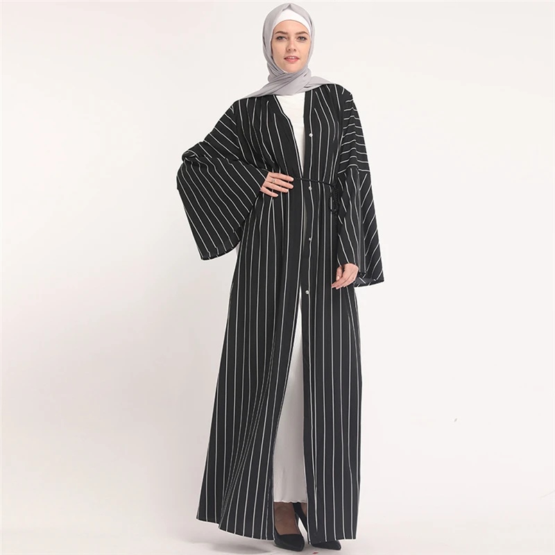 Женское мусульманское платье Abaya длинное в полоску с расклешенными рукавами