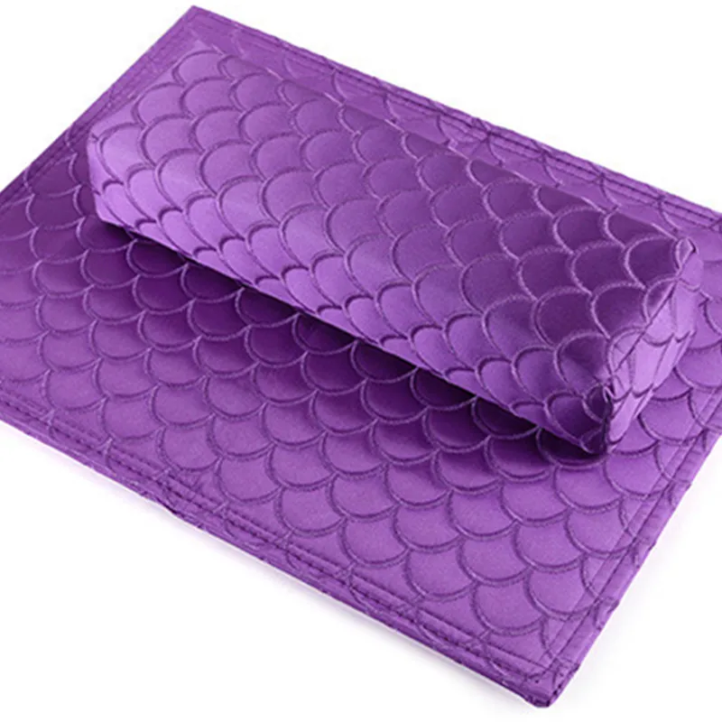

Nail Hand Pillow NewFish Silk Hand Pillow,Manicure Hand Pillow,Foldable Hand Pad,Nail Supplies Reduce Stress and Relieve Fatigue