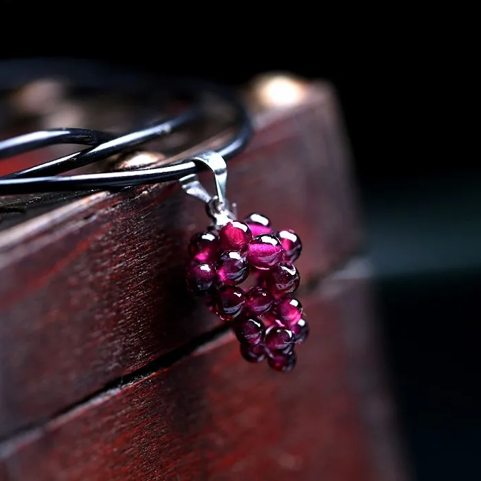 

Natural Garnet Pendant Small Grape Pendant+free Shipping
