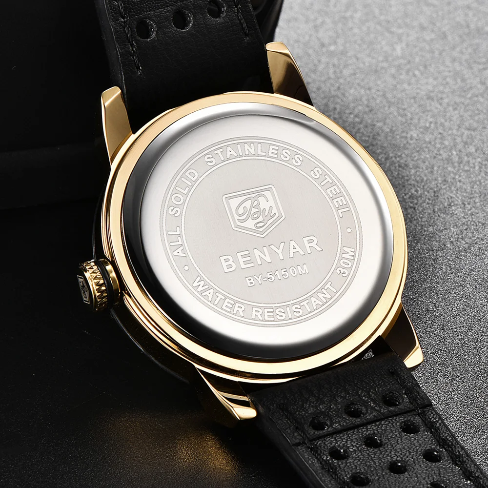 Часы мужские Кварцевые водонепроницаемые с кожаным ремешком и квадратным