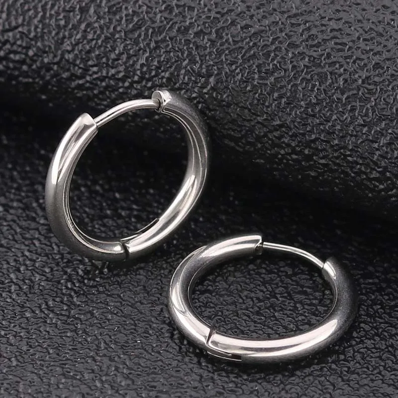 Silver 2 шт., золотые, серебряные, черные, синие, 316L, нержавеющая сталь, круглые хирургические серьги-кольца, корейские милые, 2,5 мм, толстые круглые серьги, Панк ювелирные изделия - Окраска металла: Silver