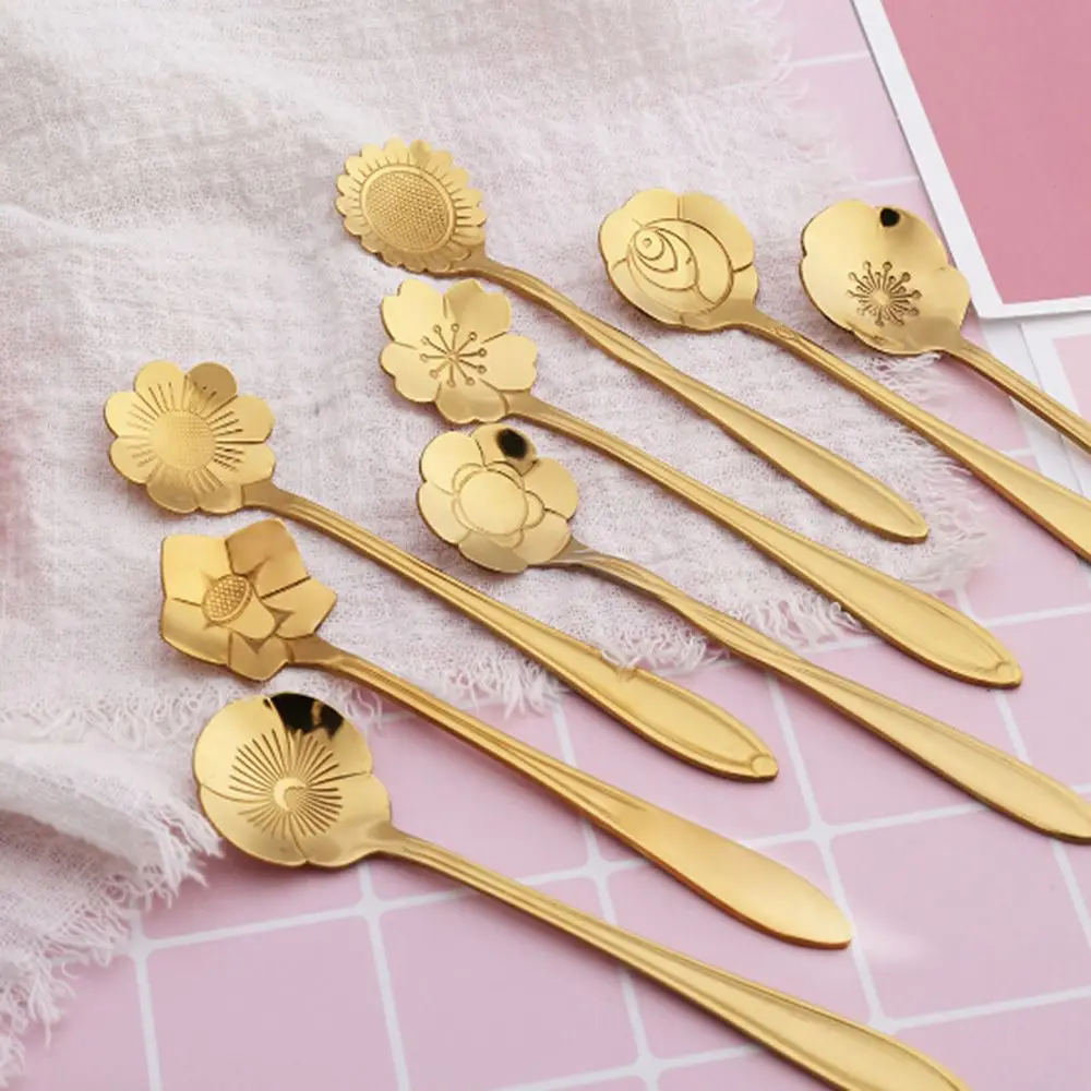 

1Pc Stainless Steel Spoon Vintage Gold Flower Small Coffee Tea Spoon Fancy Sugar Dessert Teaspoon Bar Cafe Tableware Wholesale