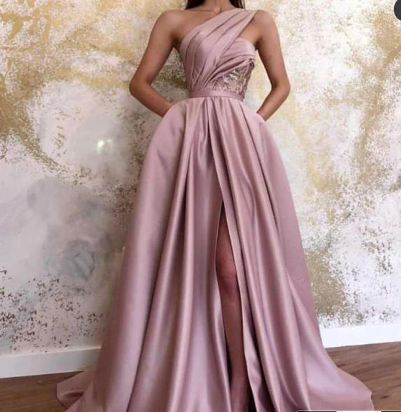 

One shoulder bean paste Thigh-High Slit Dress Satin Applique A Line 2019 New pleat Sexy One shoulder vented Sashes