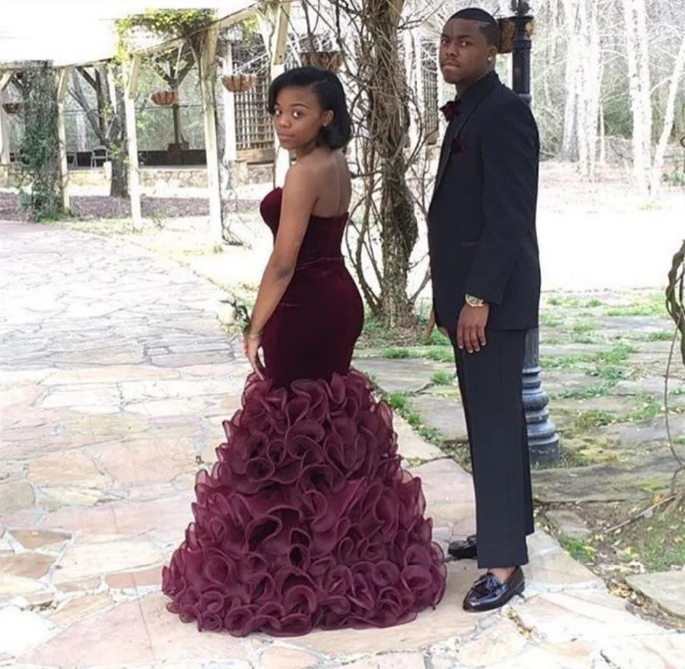 2017 Новых Прибыл Возлюбленной Бархат Длинные Русалка Бургундия Пром Платья