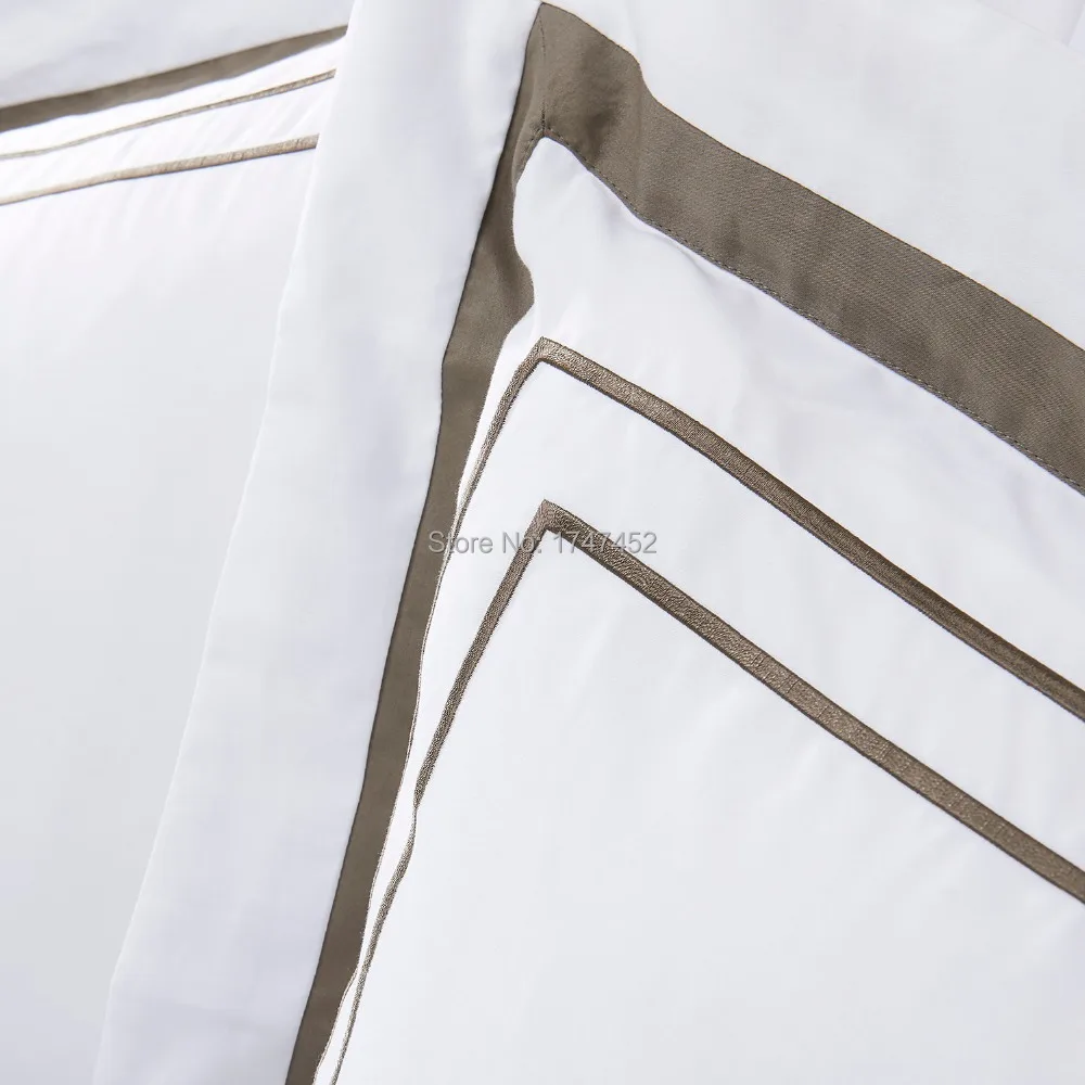 300Thread Count Quilt Cover Set white with Brown | Дом и сад