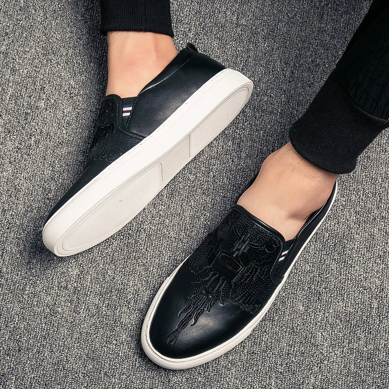 Г. Весенняя резиновая обувь на плоской подошве без шнуровки; Стильные Мужские Повседневные слипоны; модная удобная китайская дизайнерская мужская обувь с принтом