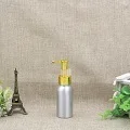 50ml Пластиковые бутылочки с алюминиевым диспенсером Пузырёк с золотым колпачком металлического олова контейнер для эмульсии пустая упаковка для косметики 30/50/100/120/150/250/500 мл - Цвет: 50ml