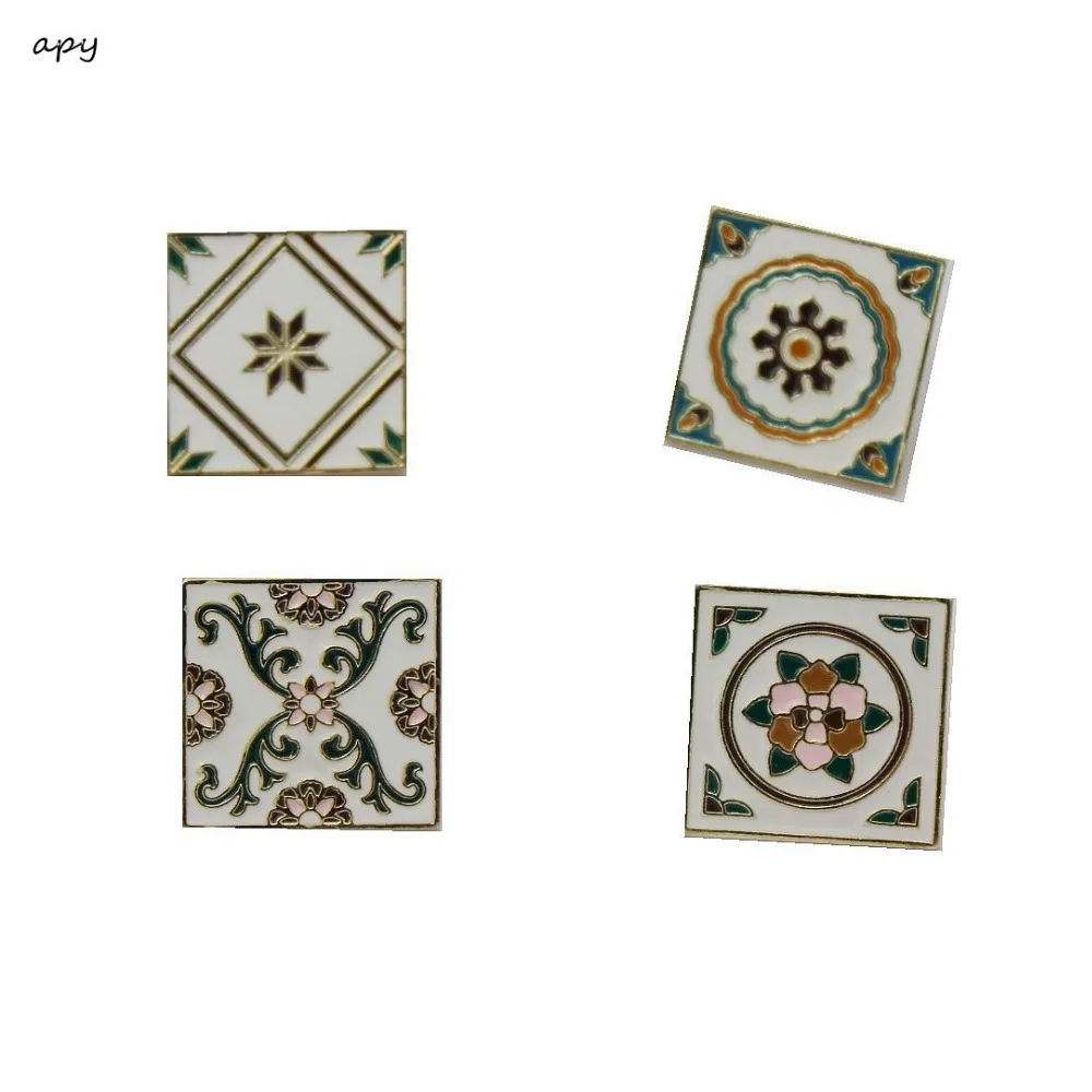 

Creative Tile Personality Joker Nnamel Square Design Metal Brooch Pins Gift Wholesale