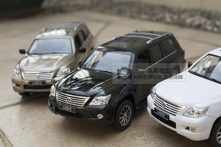 Корпус кузова автомобиля HUIQUAN 1:14 Lexus LX570 с имитацией пульта дистанционного