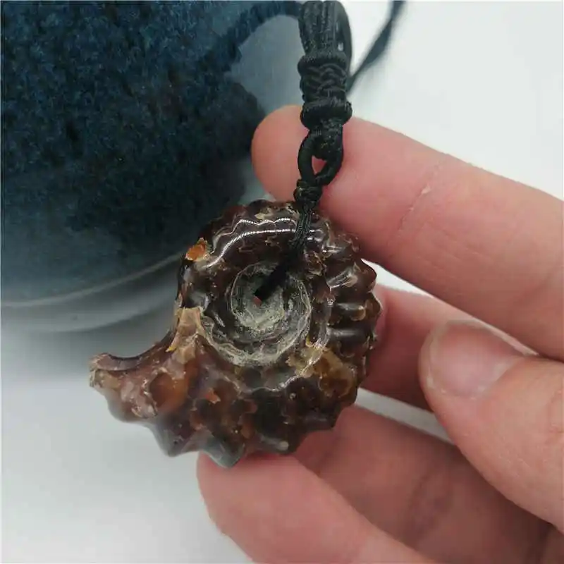 

Natural Top " Goat-horn " Screw Natural Polished Jades From Madagascar Beautiful pendant