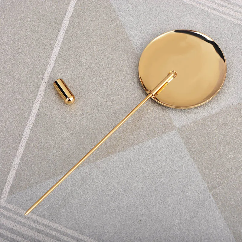 Женская Брошь золотистого цвета Blucome круглая брошь на булавке с отворотом