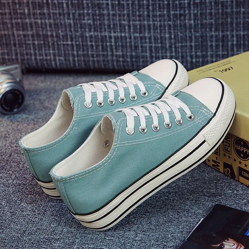 Женские парусиновые туфли лоферы на плоской платформе вулканизированные