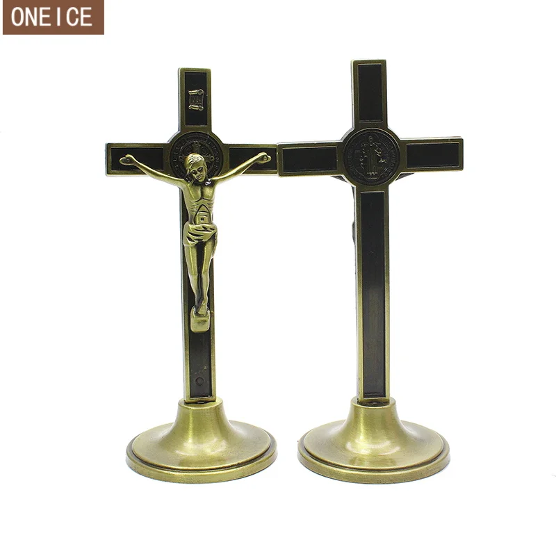 Church Relics Wall Crosses Crucifix Jesus Christ On The Stand Cross Wall Crucifix Antique Home Chapel Decoration Alloy material