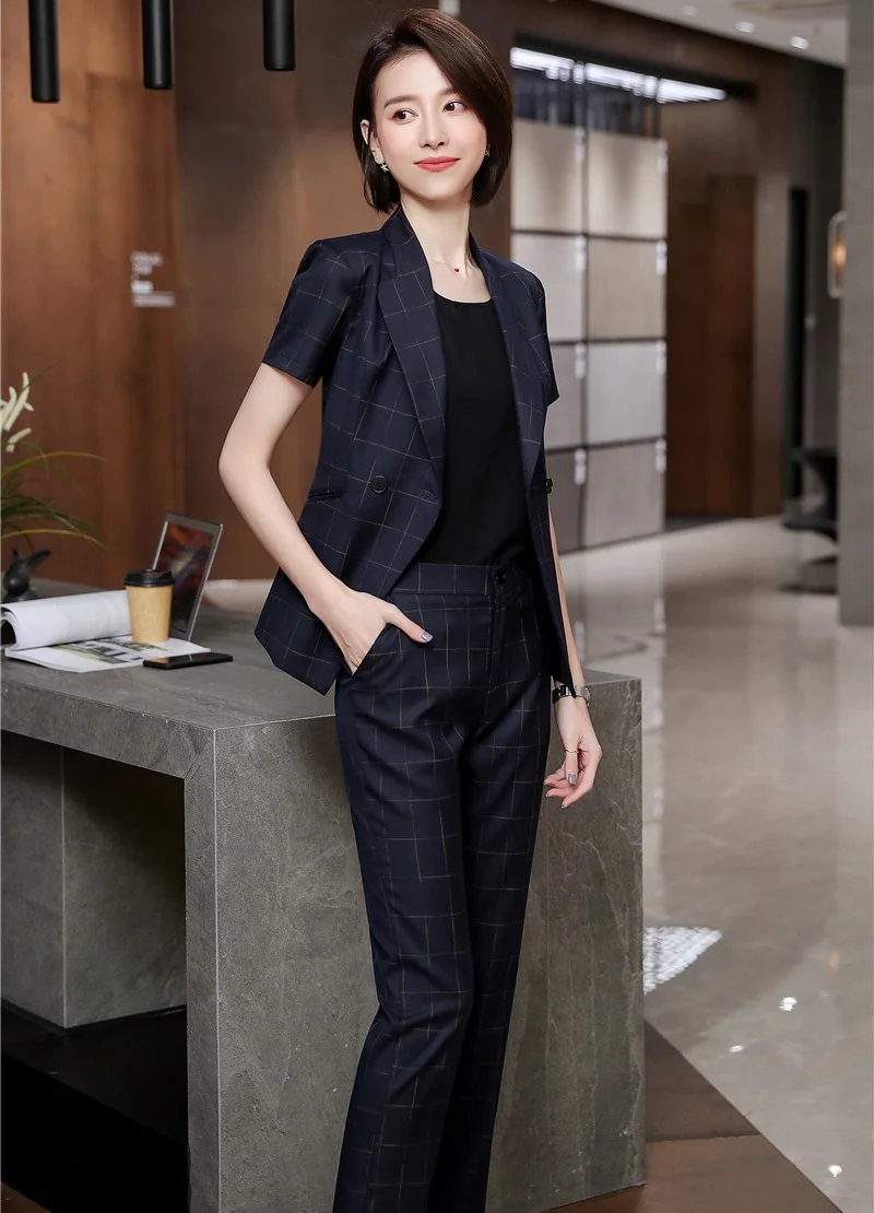 Женский деловой костюм в клетку Модный со брюками и топом офисная одежда