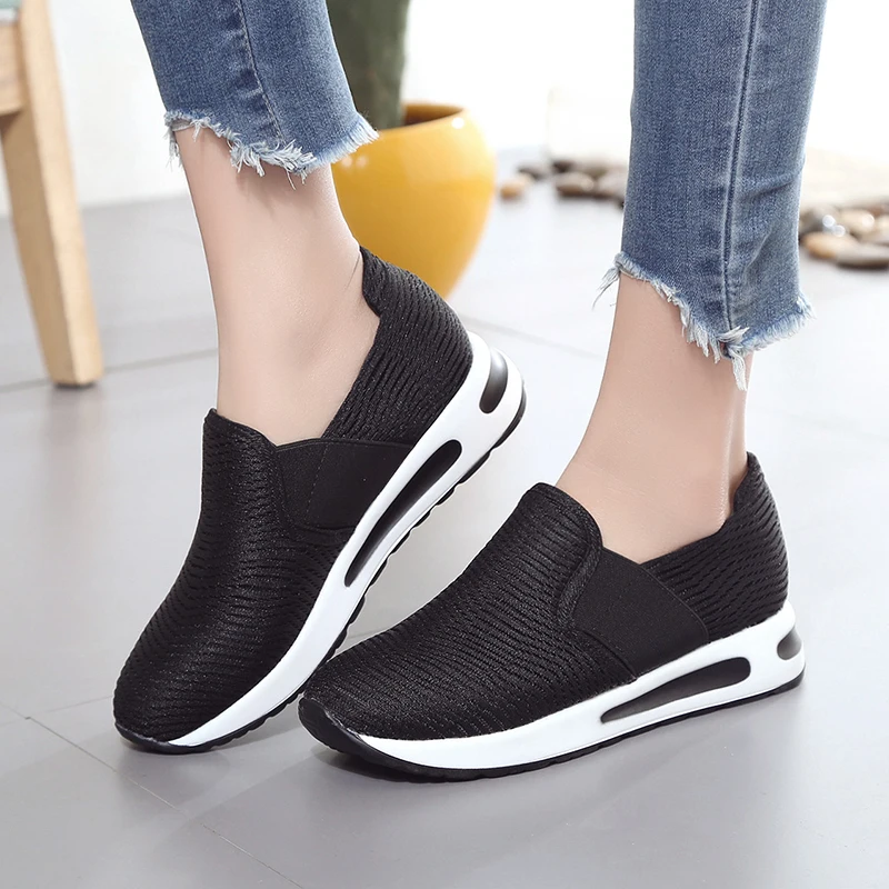 2018 Весенняя женская повседневная обувь на платформе с украшением мокасины