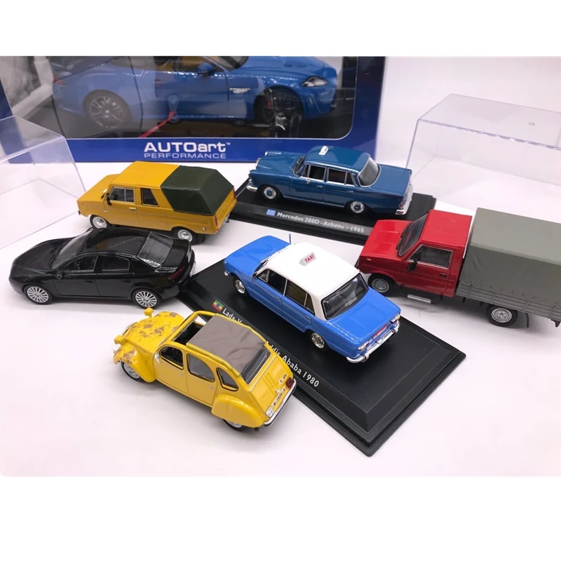 Новый LEO 1/43 масштаб mercedes 200D Афины такси литье под давлением металлическая модель