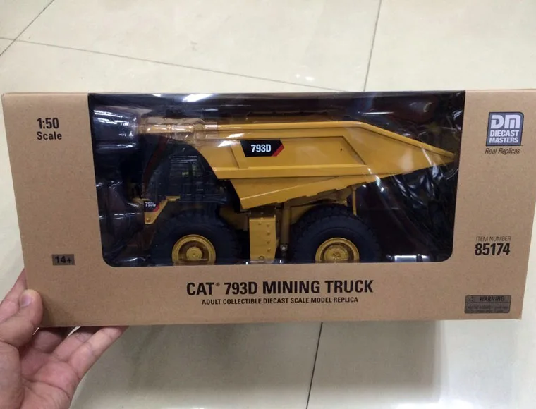 Caterpillar Cat 793D горный грузовик 1/50 металлическая модель DM85174 от бренд Diecast Masters|mining