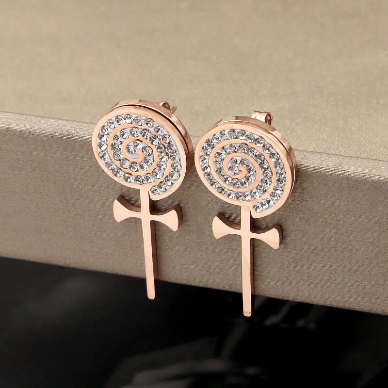 Модные серьги подвески из нержавеющей стали в виде креста с кристаллами конфет