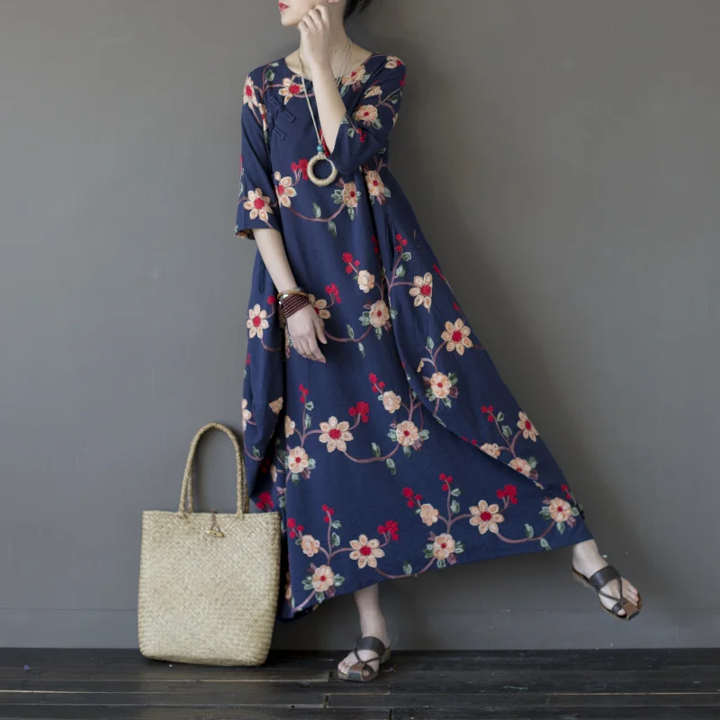 

Luxury Brand New Arrival 2017 Summer Spring Womens O Neck Half Sleeves Embroidery Floral Printed Maxi Runway Dresses in 3 Colors