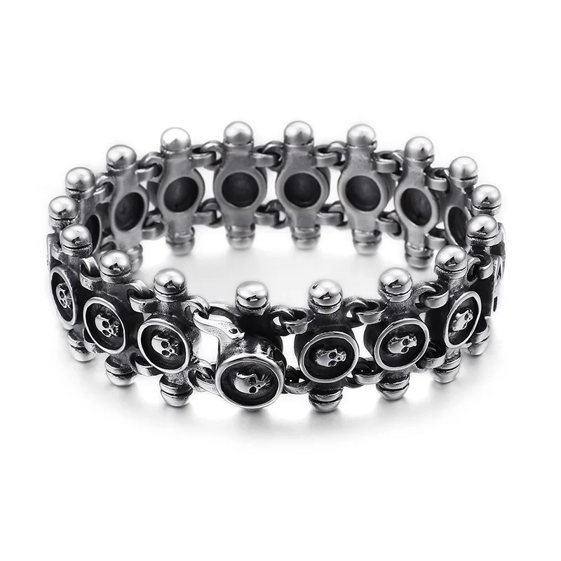 

New Europe and America exaggerated jewelry wholesale Domineering men's titanium steel skull bracelet