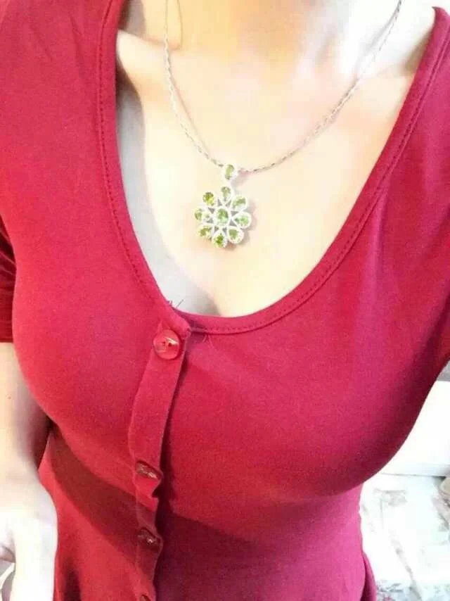 Натуральный опал драгоценный камень кулон серебро S925 натуральный зеленый из