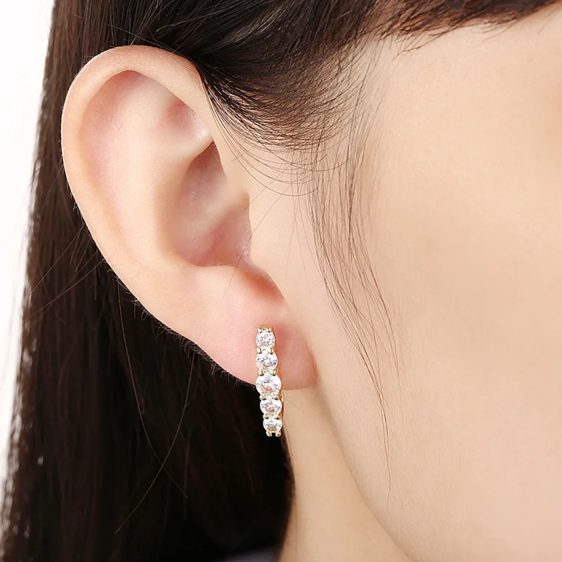 

New Statement Jewelry Gold zircon earrings White oval Cubic zirconia earrings ear clip earrings for women E2121