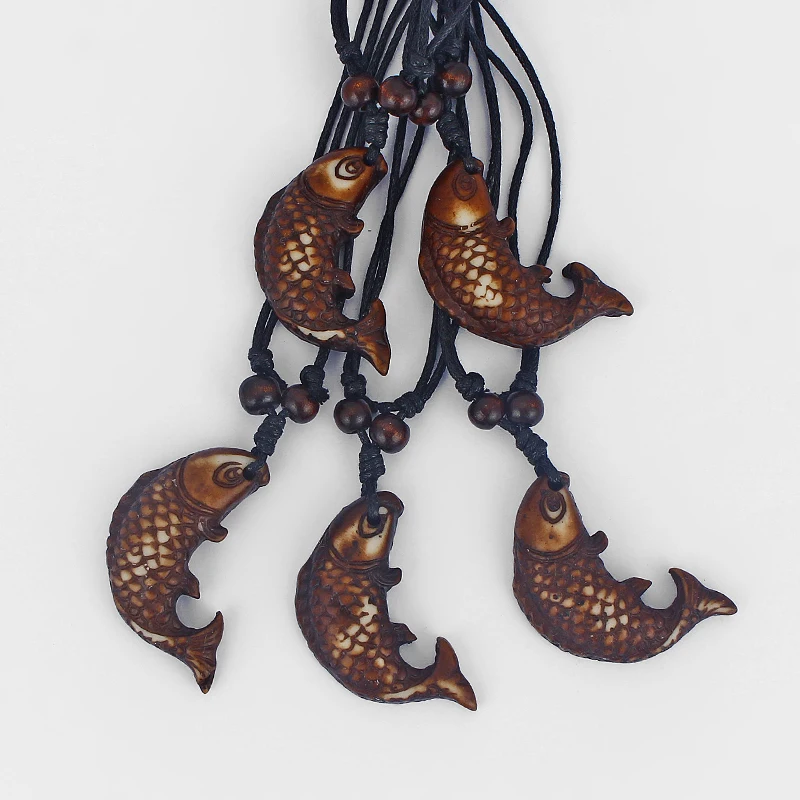 12pcs Brown Fuax Yark Bone Fish Shaped Pendant Neckalce Surfer Fashion Black Wax Cotton Cord Resin Necklace|Ожерелья с подвеской| |