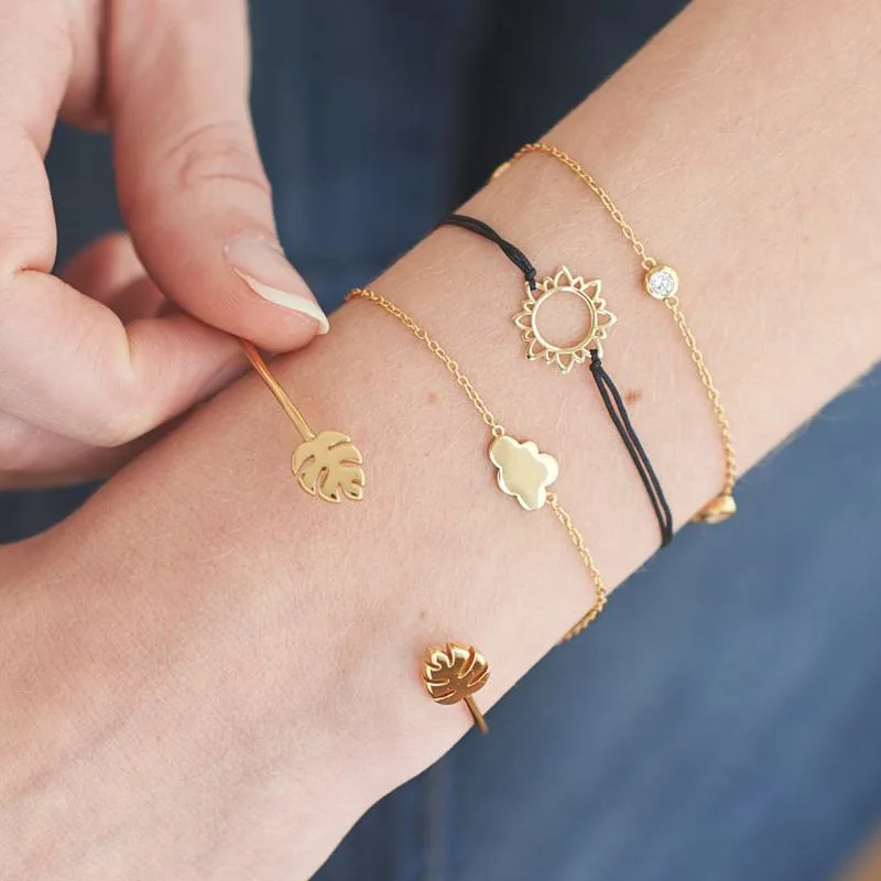 

Simple Bracelet Female Leaf Cloud Bracelet Ornaments Decoration