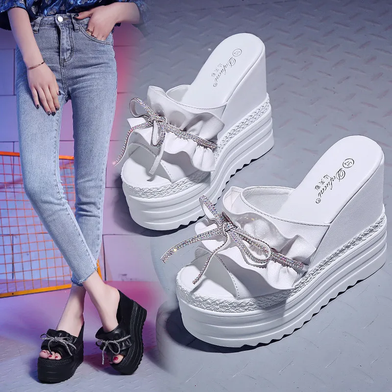 Новинка лета 2019 женская обувь шлепанцы на платформе однотонные женские туфли