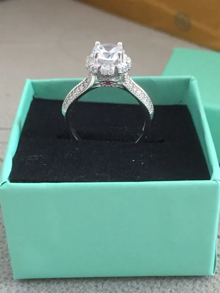 Romantic Queen Caroline Engagement Ring Solid 925 Sterling Silver Jewelry 2 Carat CZ Diamant Wedding Rings for Women ZR200 | Украшения и