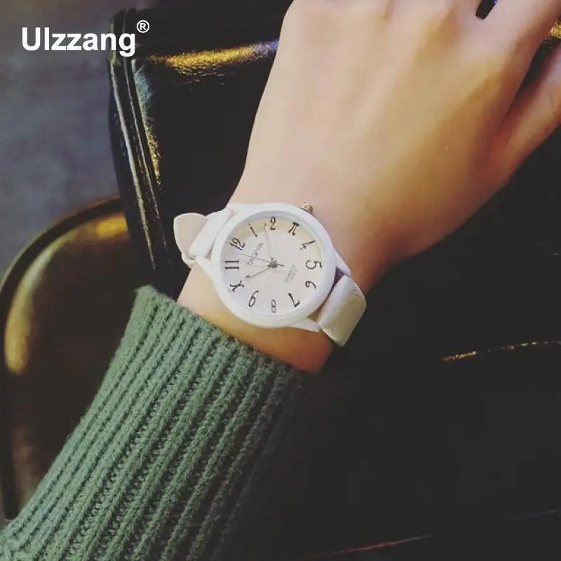 Милые модные белые черные розовые кожаные кварцевые наручные часы для женщин