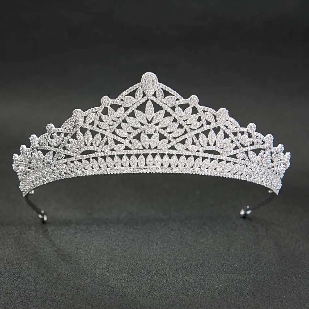 

Classic CZ Cubic Zirconia Flower Wedding Bridal Silver Tiara Diadem Crown Women Girl Prom Party Hair Jewelry Accessories S30001