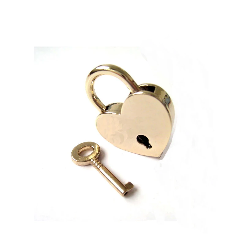 

3cm x 3.9cm Gold Heart Lock Key Set for Hand Bag Clutch Backpack