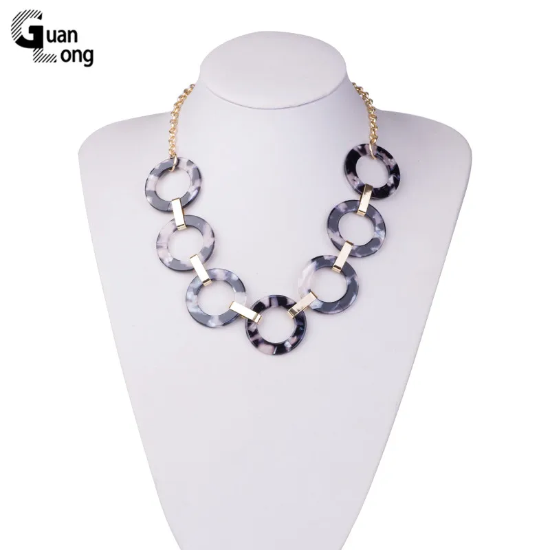 

Cuanlong Vintage Fashion Acetic Acid Acrylic Metal Chains Necklaces for Women Acetate Resin Geometric Round Pendants Jewelry