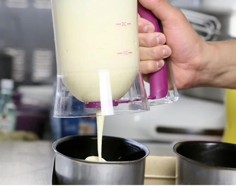 Торт Тесто Диспенсер Для Выпечки Инструмент 900 мл Емкость Блины Булочки Кексы