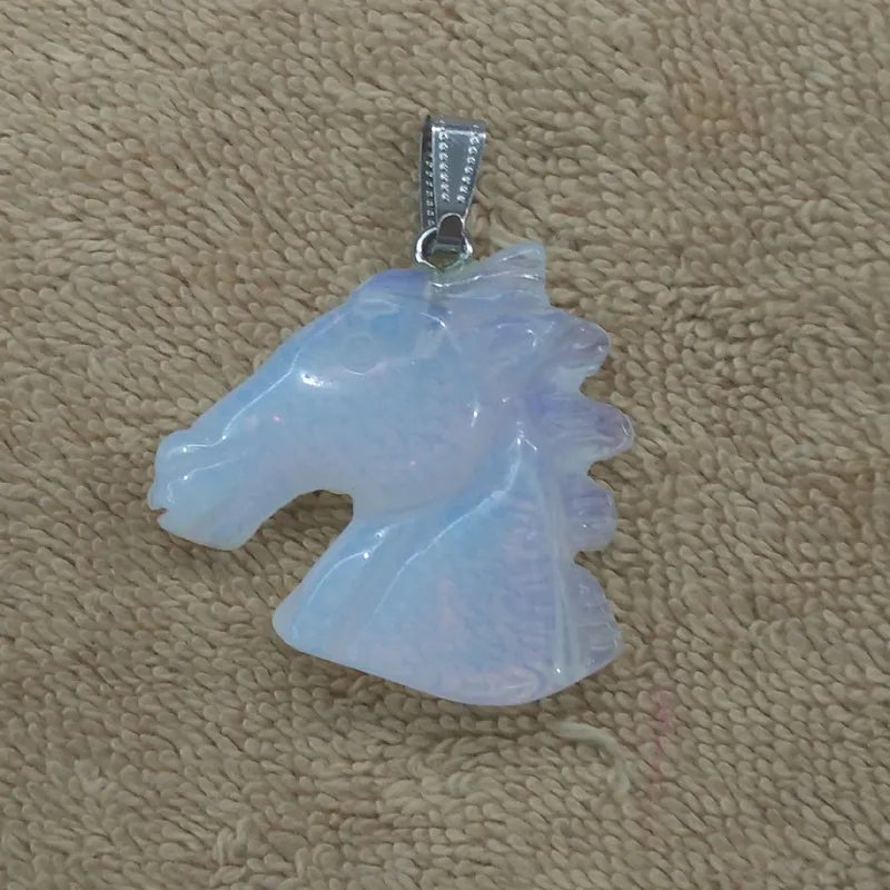 2017 горячие продажи Резные Опал Камень Конные головы Подвески для ожерелья