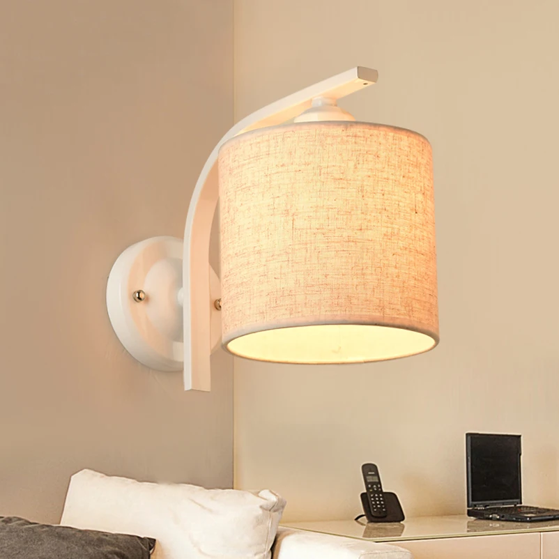 Современный модный гостиничный номер, балкон, крыльцо, ресторан, гостиная, фойе, лестница, настенный светильник, прикроватный fabcir, тканевый светильник, бра