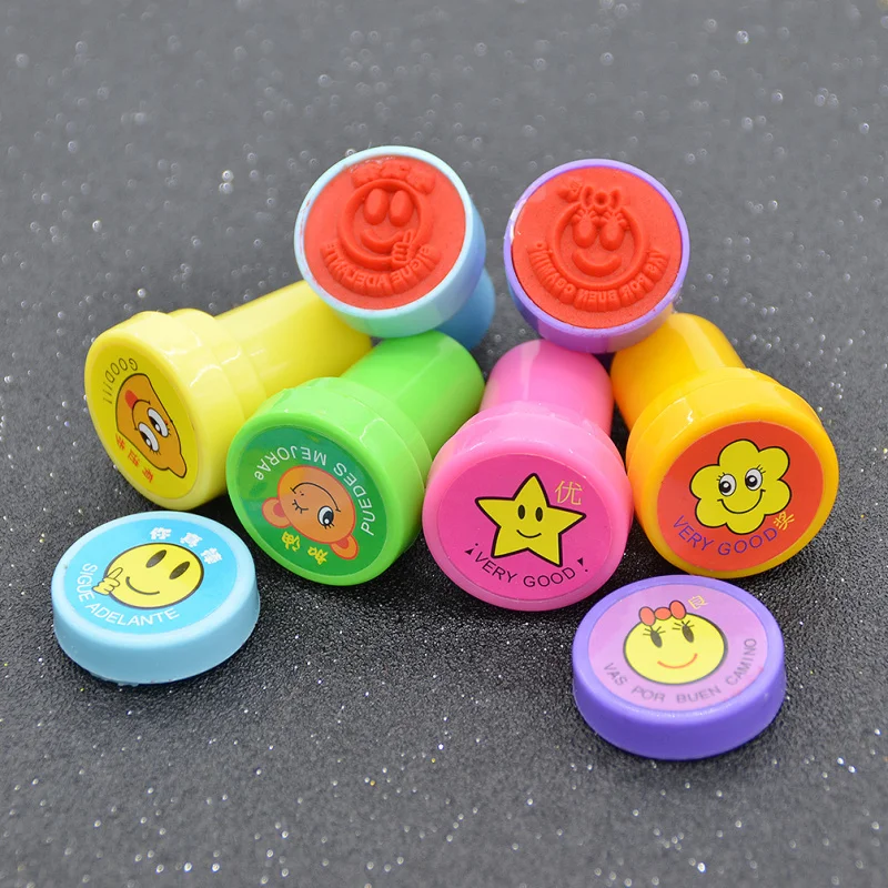 Она любит 6 шт. круглый Форма прекрасные дети Улыбка самоокрашивающегося