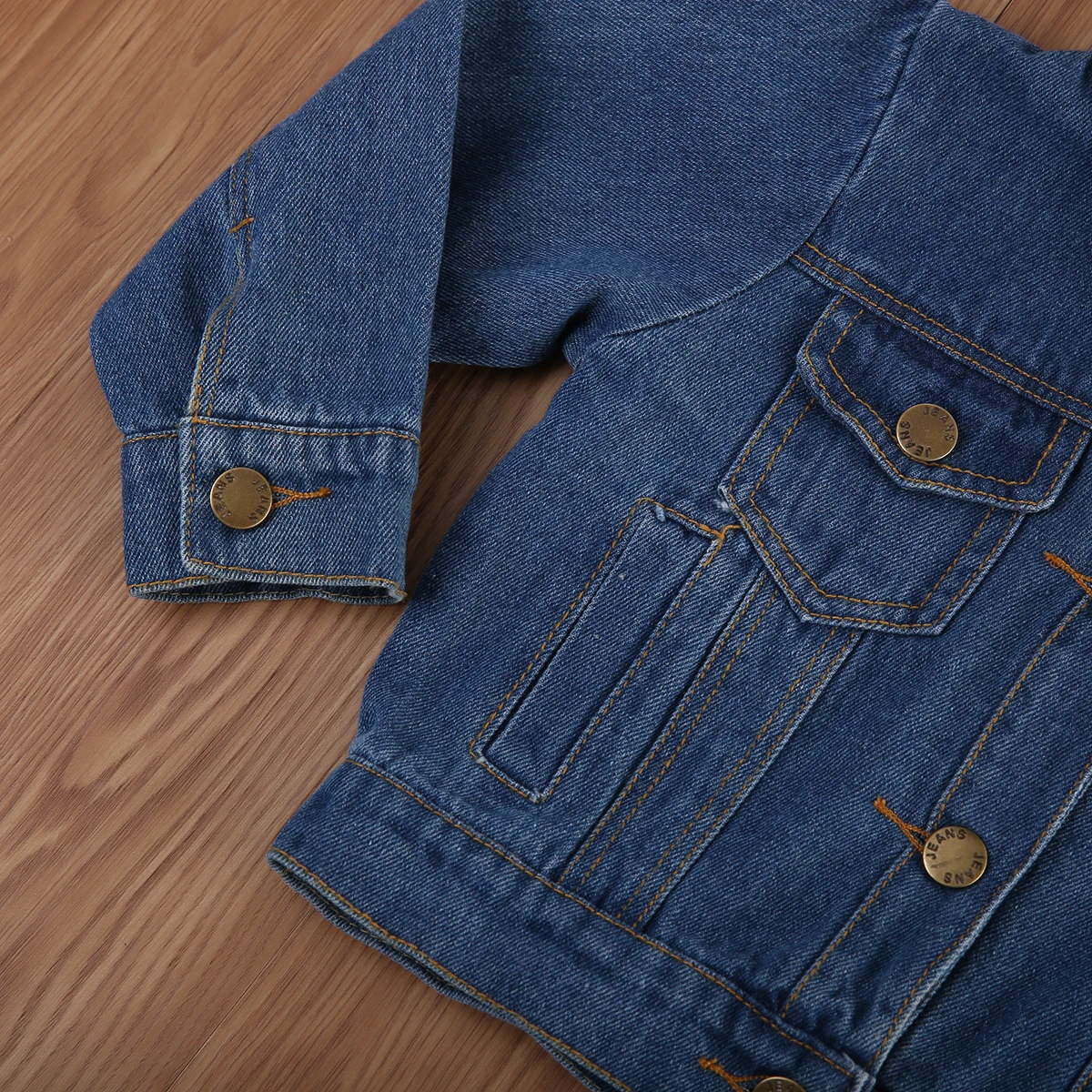 Модная демисезонная джинсовая куртка для девочек с длинным рукавом и карманами