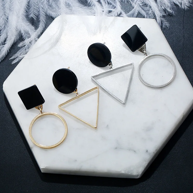 2019 Акция бросился Earing Aretes хан издание округлые треугольные Нерегулярные