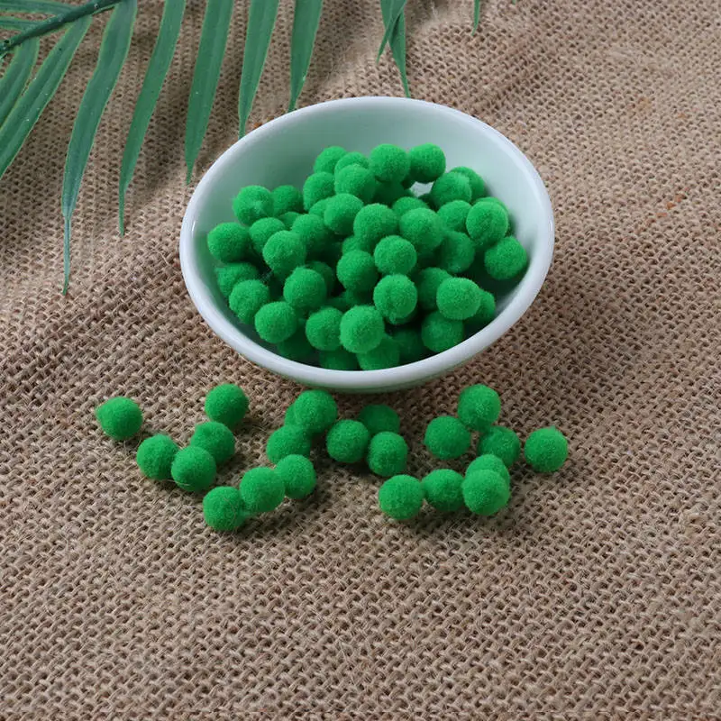 Issequins 8 мм 10 мм помпон мягкий пушистый помпон плюшевый поделки DIY помпоны шар пушистый ручной работы Домашний Декор швейные принадлежности - Цвет: 19 Green