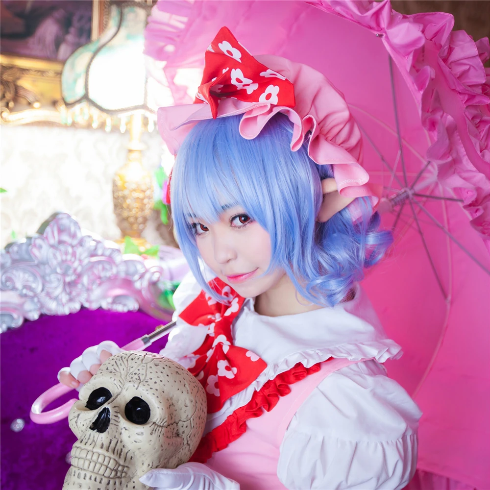 

Парик для косплея Remilia Scarlet TouHou Project, короткий вьющийся волнистый термостойкий синтетические волосы 35 см для женщин, Аниме Костюм синего цвет...