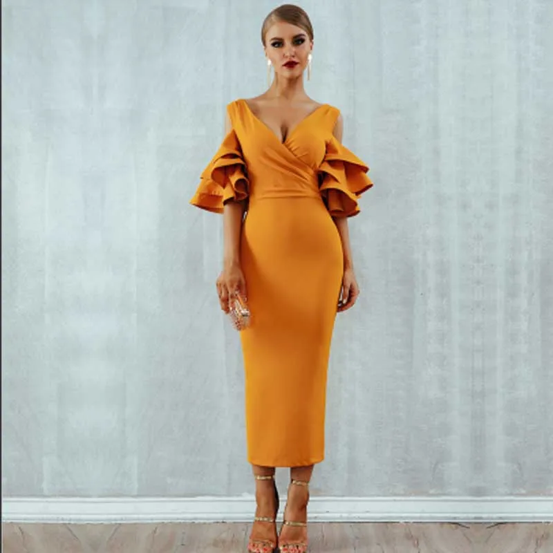 Женское облегающее платье с v образным вырезом оранжевое коктейльное