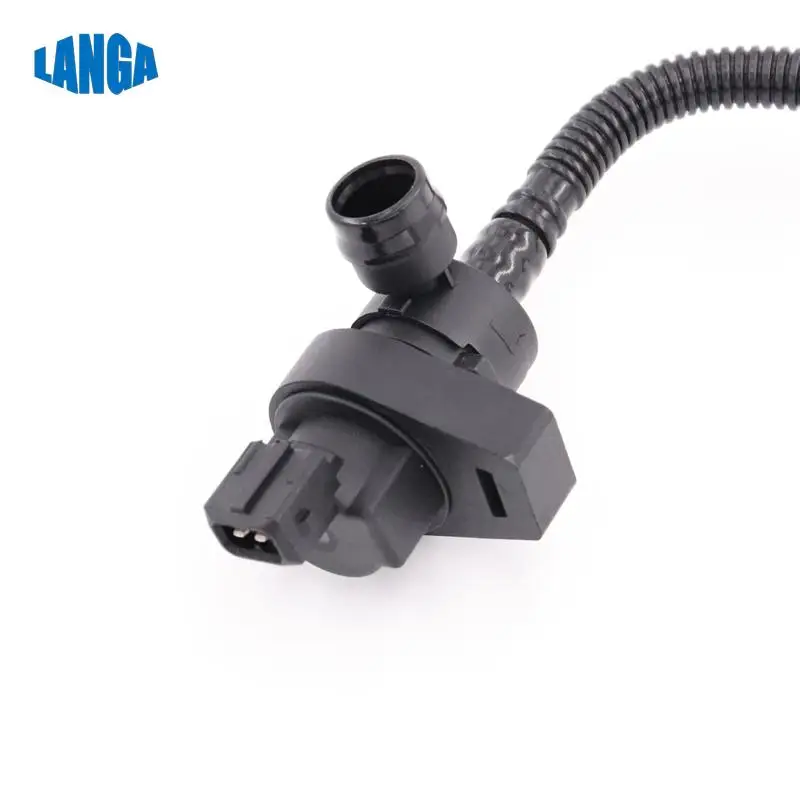 Клапан дыхательного клапана топливного бака для BMW E81 E87 E90 04 11 116i 316i N45 N45N B256 OE: