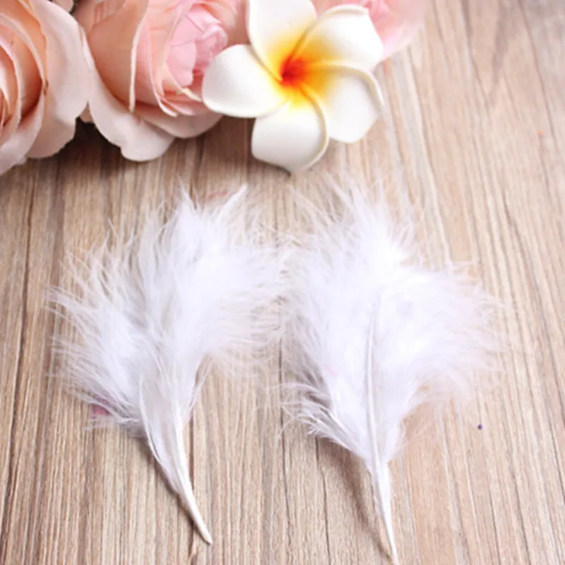 

Fabrica 50 unids 4-6 Pulgadas 10-15 cm Penachos de Plumas de Pavo Marabu Pollo para el Carnaval de Halloween Navidad arte de DIY
