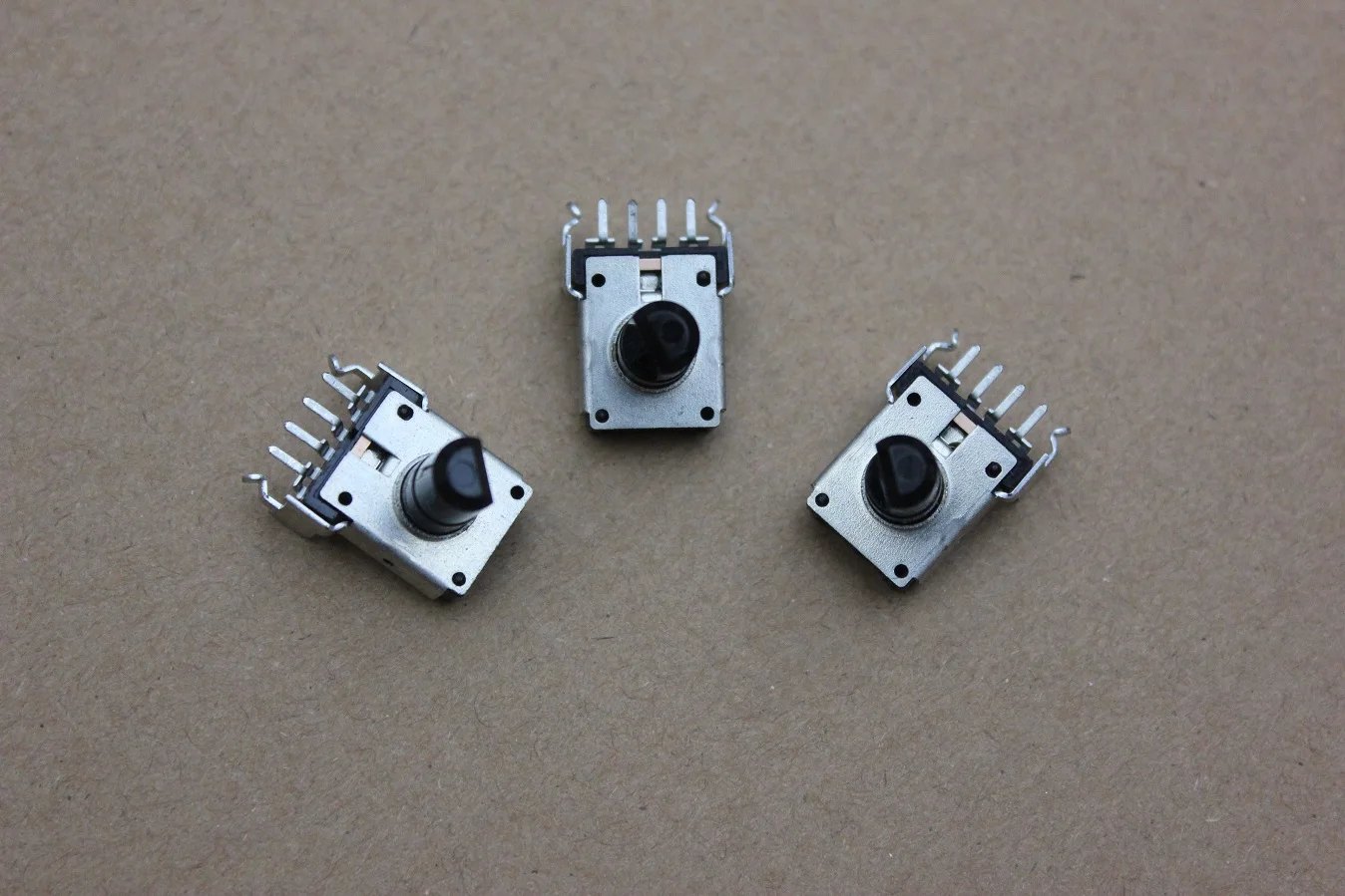 1 шт. подвижный потенциометр для Yamaha PSR 530 540 550 640 740 S550 S650|Дисководы гибких дисков| |