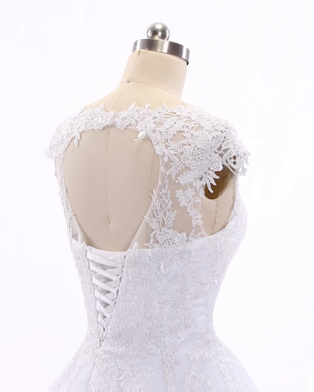 Женское свадебное платье с юбкой годе винтажное длинным рукавом и высоким